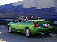 Opel Astra Cabriolet 2-door (G) 2.2 AT foto, Opel Astra Cabriolet 2-door (G) 2.2 AT fotos, Opel Astra Cabriolet 2-door (G) 2.2 AT imagen, Opel Astra Cabriolet 2-door (G) 2.2 AT imagenes, Opel Astra Cabriolet 2-door (G) 2.2 AT fotografía