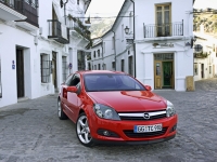 Opel Astra GTC hatchback 3-door (H) 1.3 CDTI Easytronic (90hp) foto, Opel Astra GTC hatchback 3-door (H) 1.3 CDTI Easytronic (90hp) fotos, Opel Astra GTC hatchback 3-door (H) 1.3 CDTI Easytronic (90hp) imagen, Opel Astra GTC hatchback 3-door (H) 1.3 CDTI Easytronic (90hp) imagenes, Opel Astra GTC hatchback 3-door (H) 1.3 CDTI Easytronic (90hp) fotografía