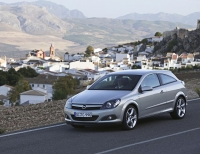 Opel Astra GTC hatchback 3-door (H) 1.4 Easytronic (90hp) foto, Opel Astra GTC hatchback 3-door (H) 1.4 Easytronic (90hp) fotos, Opel Astra GTC hatchback 3-door (H) 1.4 Easytronic (90hp) imagen, Opel Astra GTC hatchback 3-door (H) 1.4 Easytronic (90hp) imagenes, Opel Astra GTC hatchback 3-door (H) 1.4 Easytronic (90hp) fotografía