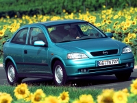 Opel Astra Hatchback 3-door (G) 1.2 MT (65 HP) foto, Opel Astra Hatchback 3-door (G) 1.2 MT (65 HP) fotos, Opel Astra Hatchback 3-door (G) 1.2 MT (65 HP) imagen, Opel Astra Hatchback 3-door (G) 1.2 MT (65 HP) imagenes, Opel Astra Hatchback 3-door (G) 1.2 MT (65 HP) fotografía