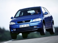Opel Astra Hatchback 3-door (G) 1.2 MT (65 HP) foto, Opel Astra Hatchback 3-door (G) 1.2 MT (65 HP) fotos, Opel Astra Hatchback 3-door (G) 1.2 MT (65 HP) imagen, Opel Astra Hatchback 3-door (G) 1.2 MT (65 HP) imagenes, Opel Astra Hatchback 3-door (G) 1.2 MT (65 HP) fotografía