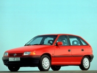 Opel Astra Hatchback 5-door. (F) 1.8 MT (90 HP) foto, Opel Astra Hatchback 5-door. (F) 1.8 MT (90 HP) fotos, Opel Astra Hatchback 5-door. (F) 1.8 MT (90 HP) imagen, Opel Astra Hatchback 5-door. (F) 1.8 MT (90 HP) imagenes, Opel Astra Hatchback 5-door. (F) 1.8 MT (90 HP) fotografía