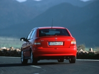 Opel Astra Hatchback 5-door. (G) 1.4 AT (90 HP) foto, Opel Astra Hatchback 5-door. (G) 1.4 AT (90 HP) fotos, Opel Astra Hatchback 5-door. (G) 1.4 AT (90 HP) imagen, Opel Astra Hatchback 5-door. (G) 1.4 AT (90 HP) imagenes, Opel Astra Hatchback 5-door. (G) 1.4 AT (90 HP) fotografía