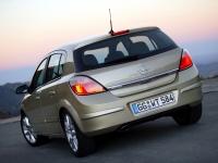 Opel Astra Hatchback 5-door. (H) 1.3 CDTi MT foto, Opel Astra Hatchback 5-door. (H) 1.3 CDTi MT fotos, Opel Astra Hatchback 5-door. (H) 1.3 CDTi MT imagen, Opel Astra Hatchback 5-door. (H) 1.3 CDTi MT imagenes, Opel Astra Hatchback 5-door. (H) 1.3 CDTi MT fotografía