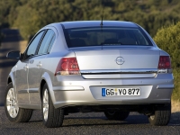 Opel Astra Sedan (Family/H) 1.6 MT (115 HP) Essentia foto, Opel Astra Sedan (Family/H) 1.6 MT (115 HP) Essentia fotos, Opel Astra Sedan (Family/H) 1.6 MT (115 HP) Essentia imagen, Opel Astra Sedan (Family/H) 1.6 MT (115 HP) Essentia imagenes, Opel Astra Sedan (Family/H) 1.6 MT (115 HP) Essentia fotografía