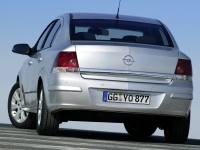 Opel Astra Sedan (Family/H) 1.6 MT (115 HP) Essentia foto, Opel Astra Sedan (Family/H) 1.6 MT (115 HP) Essentia fotos, Opel Astra Sedan (Family/H) 1.6 MT (115 HP) Essentia imagen, Opel Astra Sedan (Family/H) 1.6 MT (115 HP) Essentia imagenes, Opel Astra Sedan (Family/H) 1.6 MT (115 HP) Essentia fotografía