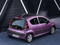 Peugeot 107 Hatchback 5-door. (1 generation) 1.0 MT (68hp) Access (2013) foto, Peugeot 107 Hatchback 5-door. (1 generation) 1.0 MT (68hp) Access (2013) fotos, Peugeot 107 Hatchback 5-door. (1 generation) 1.0 MT (68hp) Access (2013) imagen, Peugeot 107 Hatchback 5-door. (1 generation) 1.0 MT (68hp) Access (2013) imagenes, Peugeot 107 Hatchback 5-door. (1 generation) 1.0 MT (68hp) Access (2013) fotografía