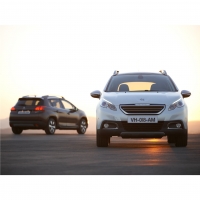 Peugeot 2008 Crossover (1 generation) 1.2 VTi MT (82hp) foto, Peugeot 2008 Crossover (1 generation) 1.2 VTi MT (82hp) fotos, Peugeot 2008 Crossover (1 generation) 1.2 VTi MT (82hp) imagen, Peugeot 2008 Crossover (1 generation) 1.2 VTi MT (82hp) imagenes, Peugeot 2008 Crossover (1 generation) 1.2 VTi MT (82hp) fotografía