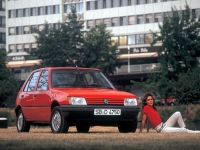 Peugeot 205 Hatchback 5-door. (1 generation) 1.0 MT (45 hp) foto, Peugeot 205 Hatchback 5-door. (1 generation) 1.0 MT (45 hp) fotos, Peugeot 205 Hatchback 5-door. (1 generation) 1.0 MT (45 hp) imagen, Peugeot 205 Hatchback 5-door. (1 generation) 1.0 MT (45 hp) imagenes, Peugeot 205 Hatchback 5-door. (1 generation) 1.0 MT (45 hp) fotografía