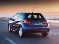 Peugeot 208 Hatchback 3-door (1 generation) 1.2 VTi ETG (82 HP) Allure foto, Peugeot 208 Hatchback 3-door (1 generation) 1.2 VTi ETG (82 HP) Allure fotos, Peugeot 208 Hatchback 3-door (1 generation) 1.2 VTi ETG (82 HP) Allure imagen, Peugeot 208 Hatchback 3-door (1 generation) 1.2 VTi ETG (82 HP) Allure imagenes, Peugeot 208 Hatchback 3-door (1 generation) 1.2 VTi ETG (82 HP) Allure fotografía