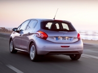 Peugeot 208 Hatchback 5-door. (1 generation) 1.6 VTi MT (120 Hp) foto, Peugeot 208 Hatchback 5-door. (1 generation) 1.6 VTi MT (120 Hp) fotos, Peugeot 208 Hatchback 5-door. (1 generation) 1.6 VTi MT (120 Hp) imagen, Peugeot 208 Hatchback 5-door. (1 generation) 1.6 VTi MT (120 Hp) imagenes, Peugeot 208 Hatchback 5-door. (1 generation) 1.6 VTi MT (120 Hp) fotografía