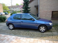 Peugeot 306 Hatchback 3-door (1 generation) 1.1 MT (60hp) foto, Peugeot 306 Hatchback 3-door (1 generation) 1.1 MT (60hp) fotos, Peugeot 306 Hatchback 3-door (1 generation) 1.1 MT (60hp) imagen, Peugeot 306 Hatchback 3-door (1 generation) 1.1 MT (60hp) imagenes, Peugeot 306 Hatchback 3-door (1 generation) 1.1 MT (60hp) fotografía