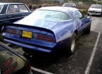 Pontiac Firebird Esprit coupe 2-door (2 generation) 4.9 MT (137hp) foto, Pontiac Firebird Esprit coupe 2-door (2 generation) 4.9 MT (137hp) fotos, Pontiac Firebird Esprit coupe 2-door (2 generation) 4.9 MT (137hp) imagen, Pontiac Firebird Esprit coupe 2-door (2 generation) 4.9 MT (137hp) imagenes, Pontiac Firebird Esprit coupe 2-door (2 generation) 4.9 MT (137hp) fotografía