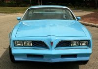 Pontiac Firebird Esprit Skybird coupe 2-door (2 generation) 5.0 MT (127hp) foto, Pontiac Firebird Esprit Skybird coupe 2-door (2 generation) 5.0 MT (127hp) fotos, Pontiac Firebird Esprit Skybird coupe 2-door (2 generation) 5.0 MT (127hp) imagen, Pontiac Firebird Esprit Skybird coupe 2-door (2 generation) 5.0 MT (127hp) imagenes, Pontiac Firebird Esprit Skybird coupe 2-door (2 generation) 5.0 MT (127hp) fotografía