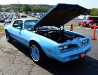 Pontiac Firebird Esprit Skybird coupe 2-door (2 generation) AT 3.8 (117hp) foto, Pontiac Firebird Esprit Skybird coupe 2-door (2 generation) AT 3.8 (117hp) fotos, Pontiac Firebird Esprit Skybird coupe 2-door (2 generation) AT 3.8 (117hp) imagen, Pontiac Firebird Esprit Skybird coupe 2-door (2 generation) AT 3.8 (117hp) imagenes, Pontiac Firebird Esprit Skybird coupe 2-door (2 generation) AT 3.8 (117hp) fotografía