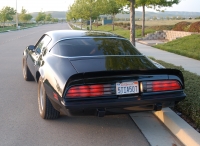 Pontiac Firebird Formula coupe 2-door (2 generation) 5.7 3MT (155hp) foto, Pontiac Firebird Formula coupe 2-door (2 generation) 5.7 3MT (155hp) fotos, Pontiac Firebird Formula coupe 2-door (2 generation) 5.7 3MT (155hp) imagen, Pontiac Firebird Formula coupe 2-door (2 generation) 5.7 3MT (155hp) imagenes, Pontiac Firebird Formula coupe 2-door (2 generation) 5.7 3MT (155hp) fotografía