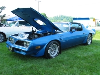 Pontiac Firebird Trans Am T-Roof Targa 2-door (2 generation) 6.6 MT (188hp) foto, Pontiac Firebird Trans Am T-Roof Targa 2-door (2 generation) 6.6 MT (188hp) fotos, Pontiac Firebird Trans Am T-Roof Targa 2-door (2 generation) 6.6 MT (188hp) imagen, Pontiac Firebird Trans Am T-Roof Targa 2-door (2 generation) 6.6 MT (188hp) imagenes, Pontiac Firebird Trans Am T-Roof Targa 2-door (2 generation) 6.6 MT (188hp) fotografía