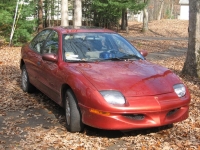 Pontiac Sunfire SE sedan (1 generation) 2.2 MT (122 HP) foto, Pontiac Sunfire SE sedan (1 generation) 2.2 MT (122 HP) fotos, Pontiac Sunfire SE sedan (1 generation) 2.2 MT (122 HP) imagen, Pontiac Sunfire SE sedan (1 generation) 2.2 MT (122 HP) imagenes, Pontiac Sunfire SE sedan (1 generation) 2.2 MT (122 HP) fotografía