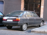 Renault 11 Hatchback 5-door. (1 generation) 1.4 MT foto, Renault 11 Hatchback 5-door. (1 generation) 1.4 MT fotos, Renault 11 Hatchback 5-door. (1 generation) 1.4 MT imagen, Renault 11 Hatchback 5-door. (1 generation) 1.4 MT imagenes, Renault 11 Hatchback 5-door. (1 generation) 1.4 MT fotografía