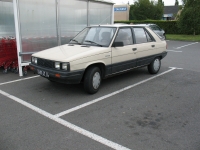 Renault 11 Hatchback 5-door. (1 generation) 1.6 D MT foto, Renault 11 Hatchback 5-door. (1 generation) 1.6 D MT fotos, Renault 11 Hatchback 5-door. (1 generation) 1.6 D MT imagen, Renault 11 Hatchback 5-door. (1 generation) 1.6 D MT imagenes, Renault 11 Hatchback 5-door. (1 generation) 1.6 D MT fotografía