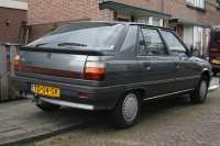 Renault 11 Hatchback 5-door. (2 generation) 1.4 4MT (68hp) foto, Renault 11 Hatchback 5-door. (2 generation) 1.4 4MT (68hp) fotos, Renault 11 Hatchback 5-door. (2 generation) 1.4 4MT (68hp) imagen, Renault 11 Hatchback 5-door. (2 generation) 1.4 4MT (68hp) imagenes, Renault 11 Hatchback 5-door. (2 generation) 1.4 4MT (68hp) fotografía