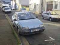 Renault 19 Chamade saloon (1 generation) 1.4 AT (80hp) foto, Renault 19 Chamade saloon (1 generation) 1.4 AT (80hp) fotos, Renault 19 Chamade saloon (1 generation) 1.4 AT (80hp) imagen, Renault 19 Chamade saloon (1 generation) 1.4 AT (80hp) imagenes, Renault 19 Chamade saloon (1 generation) 1.4 AT (80hp) fotografía