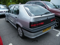 Renault 19 Hatchback 5-door. (2 generation) 1.9 dT MT (90hp) foto, Renault 19 Hatchback 5-door. (2 generation) 1.9 dT MT (90hp) fotos, Renault 19 Hatchback 5-door. (2 generation) 1.9 dT MT (90hp) imagen, Renault 19 Hatchback 5-door. (2 generation) 1.9 dT MT (90hp) imagenes, Renault 19 Hatchback 5-door. (2 generation) 1.9 dT MT (90hp) fotografía