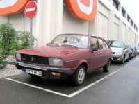 Renault 20 Hatchback (1 generation) 1.6 MT (90hp) foto, Renault 20 Hatchback (1 generation) 1.6 MT (90hp) fotos, Renault 20 Hatchback (1 generation) 1.6 MT (90hp) imagen, Renault 20 Hatchback (1 generation) 1.6 MT (90hp) imagenes, Renault 20 Hatchback (1 generation) 1.6 MT (90hp) fotografía