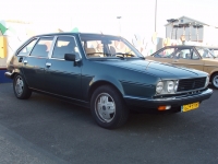 Renault 30 Hatchback (1 generation) 2.7 AT foto, Renault 30 Hatchback (1 generation) 2.7 AT fotos, Renault 30 Hatchback (1 generation) 2.7 AT imagen, Renault 30 Hatchback (1 generation) 2.7 AT imagenes, Renault 30 Hatchback (1 generation) 2.7 AT fotografía