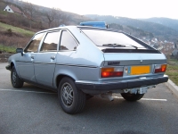 Renault 30 Hatchback (1 generation) 2.7 AT foto, Renault 30 Hatchback (1 generation) 2.7 AT fotos, Renault 30 Hatchback (1 generation) 2.7 AT imagen, Renault 30 Hatchback (1 generation) 2.7 AT imagenes, Renault 30 Hatchback (1 generation) 2.7 AT fotografía