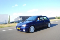 Renault Clio Hatchback 3-door (1 generation) 1.1 AT (49 HP) foto, Renault Clio Hatchback 3-door (1 generation) 1.1 AT (49 HP) fotos, Renault Clio Hatchback 3-door (1 generation) 1.1 AT (49 HP) imagen, Renault Clio Hatchback 3-door (1 generation) 1.1 AT (49 HP) imagenes, Renault Clio Hatchback 3-door (1 generation) 1.1 AT (49 HP) fotografía