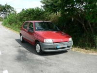 Renault Clio Hatchback 5-door. (1 generation) 1.2 MT (55 HP) foto, Renault Clio Hatchback 5-door. (1 generation) 1.2 MT (55 HP) fotos, Renault Clio Hatchback 5-door. (1 generation) 1.2 MT (55 HP) imagen, Renault Clio Hatchback 5-door. (1 generation) 1.2 MT (55 HP) imagenes, Renault Clio Hatchback 5-door. (1 generation) 1.2 MT (55 HP) fotografía