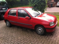 Renault Clio Hatchback 5-door. (1 generation) 1.4 AT (80 HP) foto, Renault Clio Hatchback 5-door. (1 generation) 1.4 AT (80 HP) fotos, Renault Clio Hatchback 5-door. (1 generation) 1.4 AT (80 HP) imagen, Renault Clio Hatchback 5-door. (1 generation) 1.4 AT (80 HP) imagenes, Renault Clio Hatchback 5-door. (1 generation) 1.4 AT (80 HP) fotografía