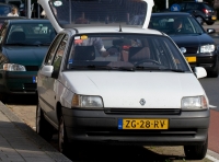 Renault Clio Hatchback 5-door. (1 generation) 1.8 MT (95 HP) foto, Renault Clio Hatchback 5-door. (1 generation) 1.8 MT (95 HP) fotos, Renault Clio Hatchback 5-door. (1 generation) 1.8 MT (95 HP) imagen, Renault Clio Hatchback 5-door. (1 generation) 1.8 MT (95 HP) imagenes, Renault Clio Hatchback 5-door. (1 generation) 1.8 MT (95 HP) fotografía