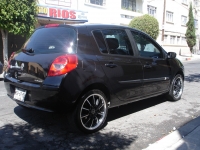 Renault Clio Hatchback 5-door. (3 generation) 1.2 AMT (75hp) foto, Renault Clio Hatchback 5-door. (3 generation) 1.2 AMT (75hp) fotos, Renault Clio Hatchback 5-door. (3 generation) 1.2 AMT (75hp) imagen, Renault Clio Hatchback 5-door. (3 generation) 1.2 AMT (75hp) imagenes, Renault Clio Hatchback 5-door. (3 generation) 1.2 AMT (75hp) fotografía