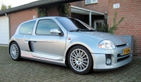 Renault Clio V6 Sport hatchback 2-door (2 generation) 3.0 T MT (226 HP) foto, Renault Clio V6 Sport hatchback 2-door (2 generation) 3.0 T MT (226 HP) fotos, Renault Clio V6 Sport hatchback 2-door (2 generation) 3.0 T MT (226 HP) imagen, Renault Clio V6 Sport hatchback 2-door (2 generation) 3.0 T MT (226 HP) imagenes, Renault Clio V6 Sport hatchback 2-door (2 generation) 3.0 T MT (226 HP) fotografía