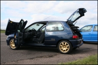 Renault Clio "Williams" hatchback 3-door (1 generation) 2.0 MT (150 HP) foto, Renault Clio "Williams" hatchback 3-door (1 generation) 2.0 MT (150 HP) fotos, Renault Clio "Williams" hatchback 3-door (1 generation) 2.0 MT (150 HP) imagen, Renault Clio "Williams" hatchback 3-door (1 generation) 2.0 MT (150 HP) imagenes, Renault Clio "Williams" hatchback 3-door (1 generation) 2.0 MT (150 HP) fotografía