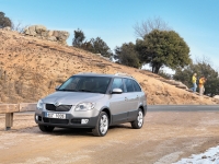 Skoda Fabia Combi Scout universal 5-door (5J) 1.4 TDI MT (80 HP) foto, Skoda Fabia Combi Scout universal 5-door (5J) 1.4 TDI MT (80 HP) fotos, Skoda Fabia Combi Scout universal 5-door (5J) 1.4 TDI MT (80 HP) imagen, Skoda Fabia Combi Scout universal 5-door (5J) 1.4 TDI MT (80 HP) imagenes, Skoda Fabia Combi Scout universal 5-door (5J) 1.4 TDI MT (80 HP) fotografía