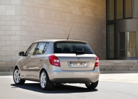 Skoda Fabia Hatchback (5J) 1.2 MT (69 HP) foto, Skoda Fabia Hatchback (5J) 1.2 MT (69 HP) fotos, Skoda Fabia Hatchback (5J) 1.2 MT (69 HP) imagen, Skoda Fabia Hatchback (5J) 1.2 MT (69 HP) imagenes, Skoda Fabia Hatchback (5J) 1.2 MT (69 HP) fotografía