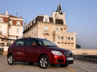 Skoda Fabia Hatchback (5J) 1.2 MT (69 HP) foto, Skoda Fabia Hatchback (5J) 1.2 MT (69 HP) fotos, Skoda Fabia Hatchback (5J) 1.2 MT (69 HP) imagen, Skoda Fabia Hatchback (5J) 1.2 MT (69 HP) imagenes, Skoda Fabia Hatchback (5J) 1.2 MT (69 HP) fotografía