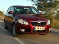 Skoda Fabia Hatchback (5J) 1.4 TDI MT GreenLine (80 HP) foto, Skoda Fabia Hatchback (5J) 1.4 TDI MT GreenLine (80 HP) fotos, Skoda Fabia Hatchback (5J) 1.4 TDI MT GreenLine (80 HP) imagen, Skoda Fabia Hatchback (5J) 1.4 TDI MT GreenLine (80 HP) imagenes, Skoda Fabia Hatchback (5J) 1.4 TDI MT GreenLine (80 HP) fotografía