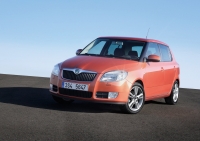 Skoda Fabia Hatchback (5J) 1.9 TDI DPF MT (105 HP) foto, Skoda Fabia Hatchback (5J) 1.9 TDI DPF MT (105 HP) fotos, Skoda Fabia Hatchback (5J) 1.9 TDI DPF MT (105 HP) imagen, Skoda Fabia Hatchback (5J) 1.9 TDI DPF MT (105 HP) imagenes, Skoda Fabia Hatchback (5J) 1.9 TDI DPF MT (105 HP) fotografía