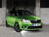 Skoda Fabia RS hatchback 5-door. (5J) 1.4 TSI DSG (180hp) basic foto, Skoda Fabia RS hatchback 5-door. (5J) 1.4 TSI DSG (180hp) basic fotos, Skoda Fabia RS hatchback 5-door. (5J) 1.4 TSI DSG (180hp) basic imagen, Skoda Fabia RS hatchback 5-door. (5J) 1.4 TSI DSG (180hp) basic imagenes, Skoda Fabia RS hatchback 5-door. (5J) 1.4 TSI DSG (180hp) basic fotografía