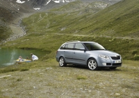 Skoda Fabia station Wagon 5-door (5J) 1.2 MT (69 HP) foto, Skoda Fabia station Wagon 5-door (5J) 1.2 MT (69 HP) fotos, Skoda Fabia station Wagon 5-door (5J) 1.2 MT (69 HP) imagen, Skoda Fabia station Wagon 5-door (5J) 1.2 MT (69 HP) imagenes, Skoda Fabia station Wagon 5-door (5J) 1.2 MT (69 HP) fotografía