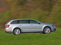 Skoda Octavia Combi wagon 5-door (3 generation) 1.2 TSI MT (86hp) foto, Skoda Octavia Combi wagon 5-door (3 generation) 1.2 TSI MT (86hp) fotos, Skoda Octavia Combi wagon 5-door (3 generation) 1.2 TSI MT (86hp) imagen, Skoda Octavia Combi wagon 5-door (3 generation) 1.2 TSI MT (86hp) imagenes, Skoda Octavia Combi wagon 5-door (3 generation) 1.2 TSI MT (86hp) fotografía