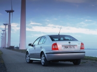 Skoda Octavia Liftback (1 generation) 1.8 T MT (150 HP) foto, Skoda Octavia Liftback (1 generation) 1.8 T MT (150 HP) fotos, Skoda Octavia Liftback (1 generation) 1.8 T MT (150 HP) imagen, Skoda Octavia Liftback (1 generation) 1.8 T MT (150 HP) imagenes, Skoda Octavia Liftback (1 generation) 1.8 T MT (150 HP) fotografía