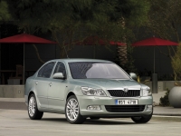 Skoda Octavia Liftback 5-door (2 generation) 1.2 TSI DSG (105 HP) foto, Skoda Octavia Liftback 5-door (2 generation) 1.2 TSI DSG (105 HP) fotos, Skoda Octavia Liftback 5-door (2 generation) 1.2 TSI DSG (105 HP) imagen, Skoda Octavia Liftback 5-door (2 generation) 1.2 TSI DSG (105 HP) imagenes, Skoda Octavia Liftback 5-door (2 generation) 1.2 TSI DSG (105 HP) fotografía