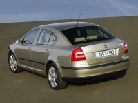 Skoda Octavia Liftback 5-door (2 generation) 1.4 MT (80 HP) foto, Skoda Octavia Liftback 5-door (2 generation) 1.4 MT (80 HP) fotos, Skoda Octavia Liftback 5-door (2 generation) 1.4 MT (80 HP) imagen, Skoda Octavia Liftback 5-door (2 generation) 1.4 MT (80 HP) imagenes, Skoda Octavia Liftback 5-door (2 generation) 1.4 MT (80 HP) fotografía