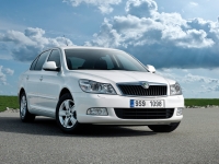 Skoda Octavia Liftback 5-door (2 generation) 1.4 TSI MT (122hp) Elegance (CKD) foto, Skoda Octavia Liftback 5-door (2 generation) 1.4 TSI MT (122hp) Elegance (CKD) fotos, Skoda Octavia Liftback 5-door (2 generation) 1.4 TSI MT (122hp) Elegance (CKD) imagen, Skoda Octavia Liftback 5-door (2 generation) 1.4 TSI MT (122hp) Elegance (CKD) imagenes, Skoda Octavia Liftback 5-door (2 generation) 1.4 TSI MT (122hp) Elegance (CKD) fotografía