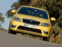 Skoda Octavia RS liftback 5-door (2 generation) 2.0 TDI DSG foto, Skoda Octavia RS liftback 5-door (2 generation) 2.0 TDI DSG fotos, Skoda Octavia RS liftback 5-door (2 generation) 2.0 TDI DSG imagen, Skoda Octavia RS liftback 5-door (2 generation) 2.0 TDI DSG imagenes, Skoda Octavia RS liftback 5-door (2 generation) 2.0 TDI DSG fotografía